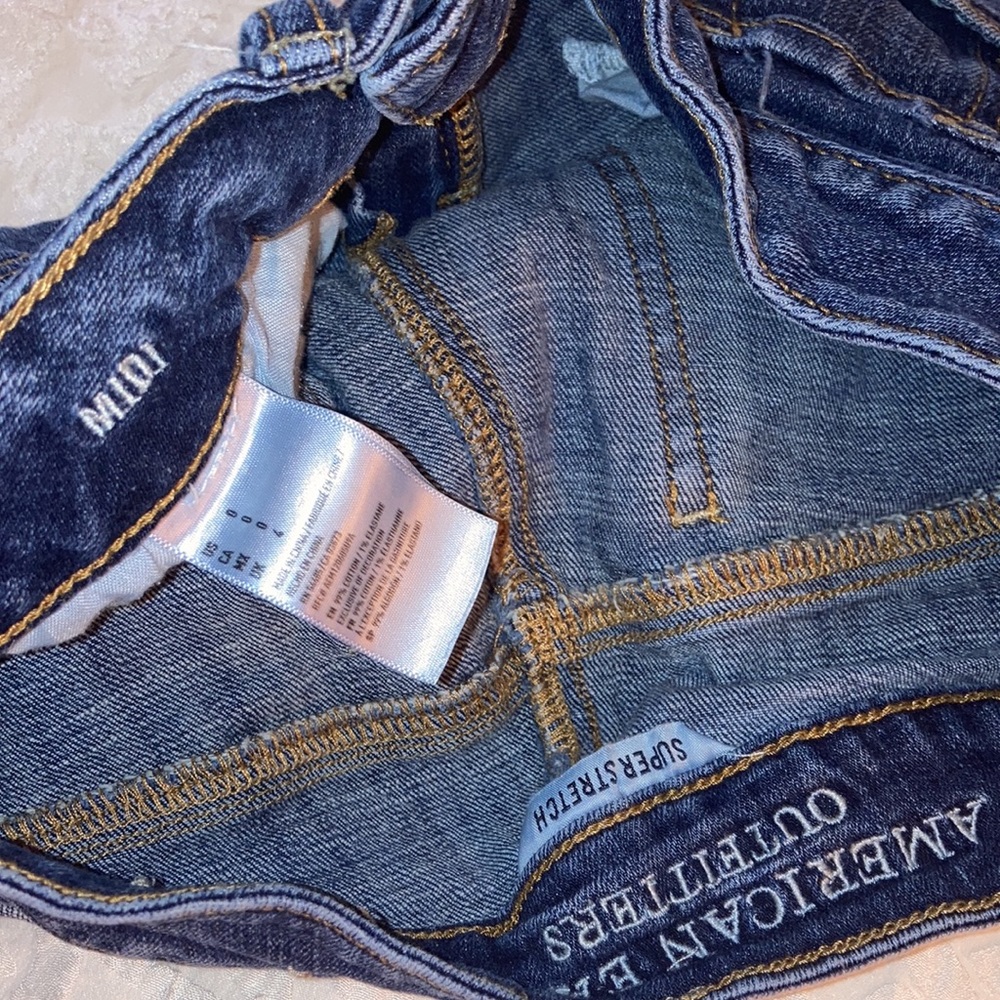 American Eagle Midi Shorts Size 0 - Picture 3 of 3